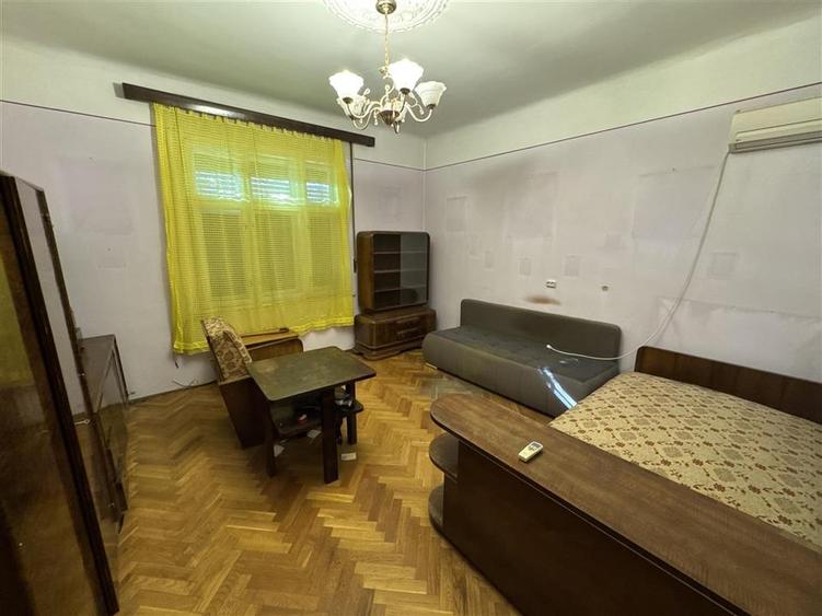 Casă cu 4 camere cu Teren 411 Mp în Cantemir