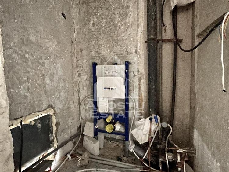 Apartament cu 3 camere, 2 bai, decomandat, zona Dambovita - 6