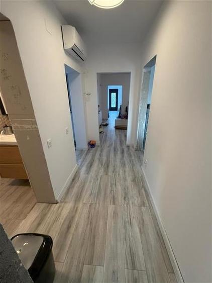 Casă cu 3 camere cu Canalizare în Bucureștii Noi