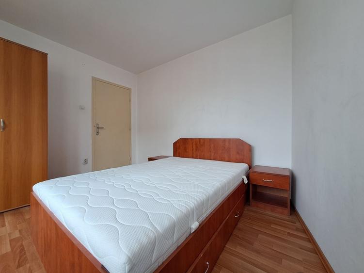 Apartament cu 2 camere semidecomandat în Universitate