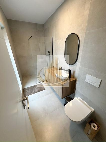 Duplex cu 4 camere cu Canalizare în Dumbrăvița