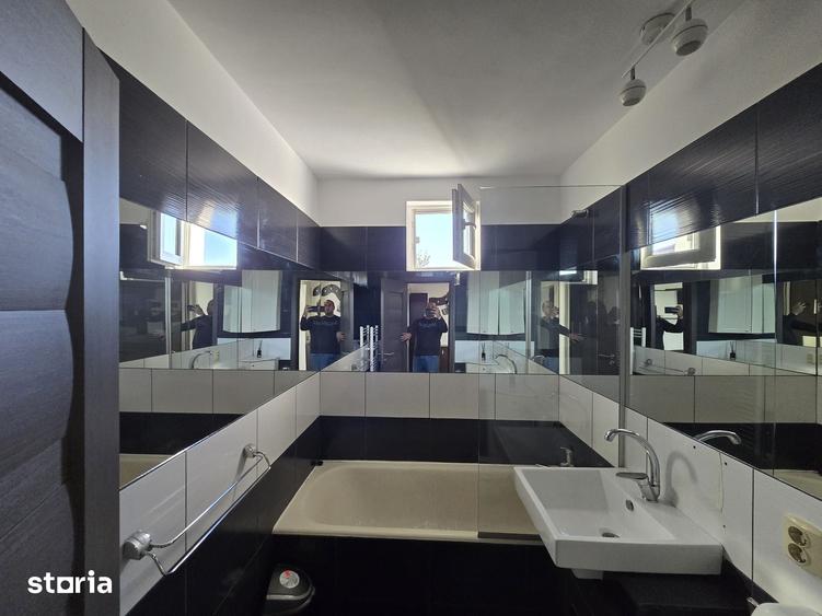 Apartament cu 2 camere decomandat în Precista
