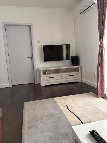 Apartament cu 2 camere decomandat în Vitan