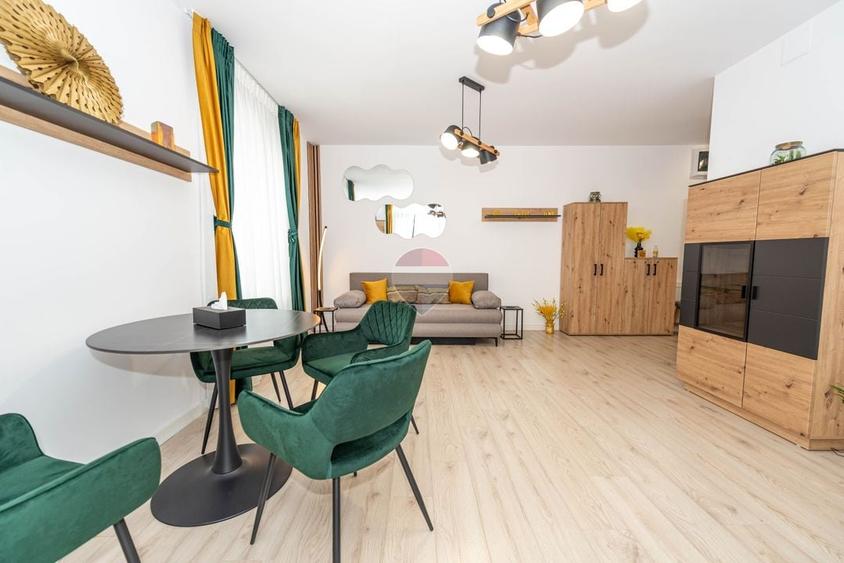 Apartament cu 2 camere semidecomandat, mobilat în Băneasa