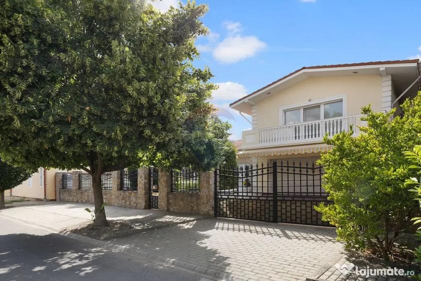 Casă cu 4 camere cu Teren 921 Mp în Subcetate