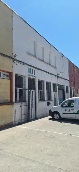 Spațiu comercial, de 1,800 mp, în Brătianu