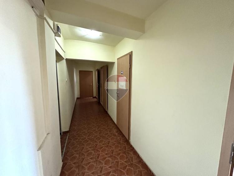 Birou, de 115 mp, în 6 Vânători