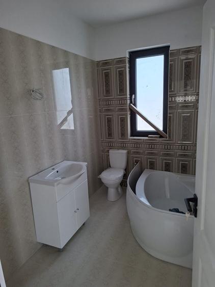 Casa noua ,moderna,pe parter confort ,liniste si spatiu perfect !! - 12