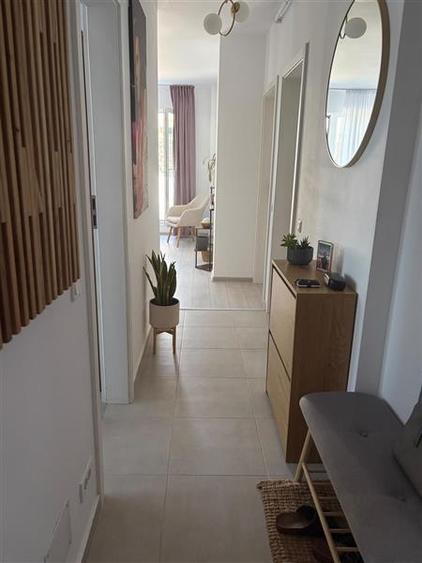 Apartament cu 3 camere decomandat în Theodor Pallady