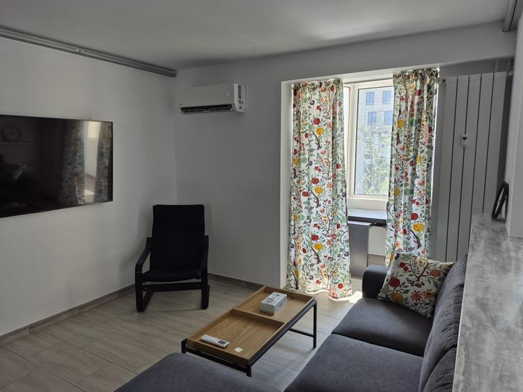 Apartament cu 2 camere semidecomandat în P-ța Amzei