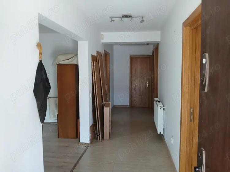 Casă cu 3 camere cu Teren 400 Mp în Domnești