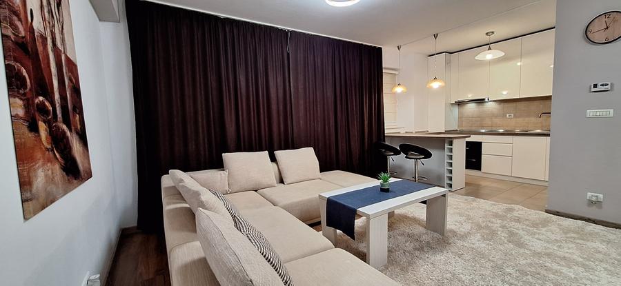Apartament cu 3 camere decomandat, mobilat în Torontalului