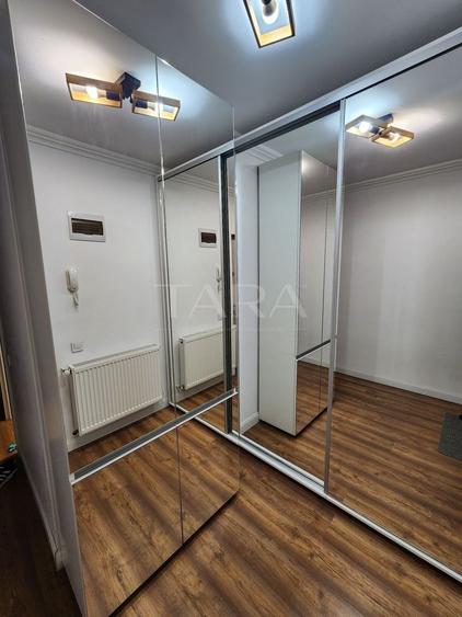 Apartament cu 2 camere semidecomandat, mobilat în Bulgaria