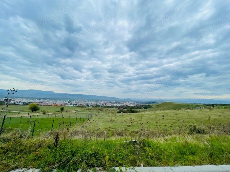 Teren de 482 mp, în Vulcan