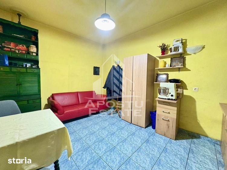 Casă cu 8 camere cu Teren 548 Mp în Fabric