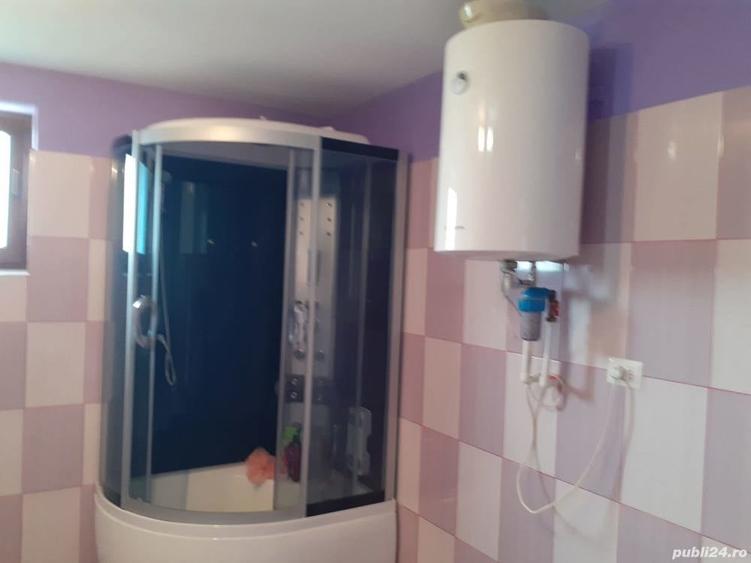 Casă cu 3 camere în Cotești