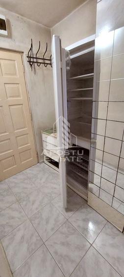 Garsonieră decomandată, mobilată în Fabric