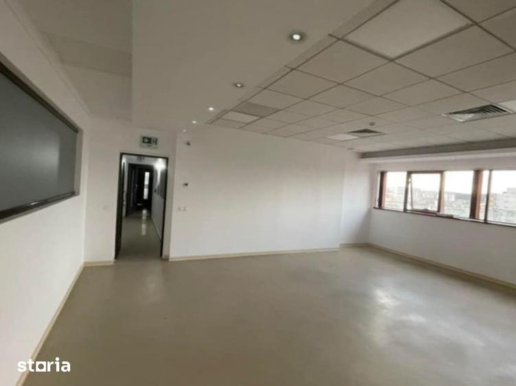 Spațiu comercial, de 339 mp, în Podu Roș