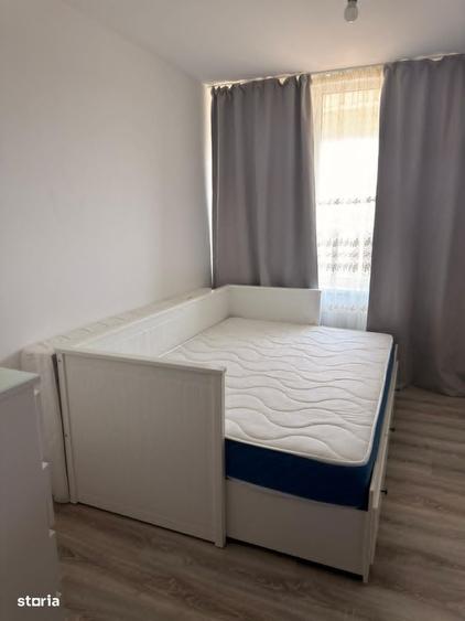 Apartament cu 3 camere semidecomandat în Militari