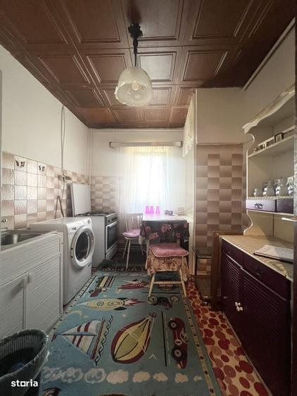 Apartament cu 2 camere semidecomandat în Dâmbovița