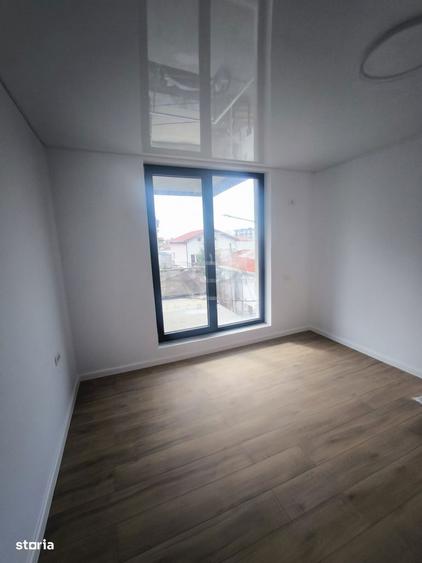 Apartament cu 4 camere decomandat în Crângași