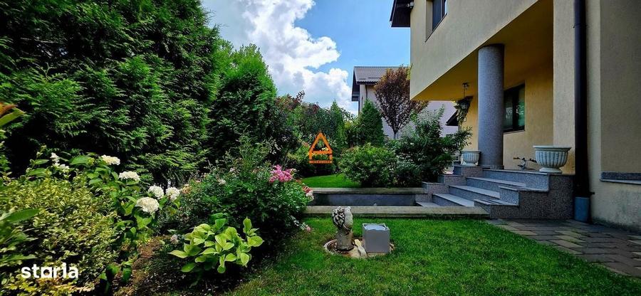 Casă cu 4 camere în Bucium