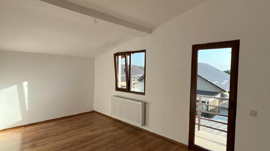 Casă individuală cu 5 camere cu Teren 378 Mp în Domnești