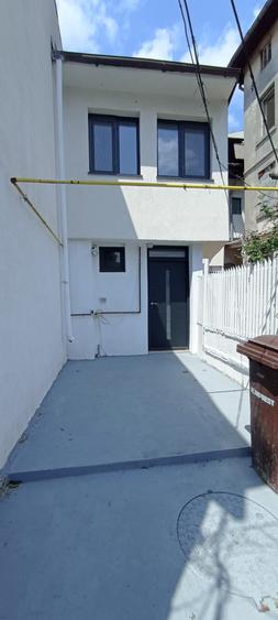 Casa 4 camere singura curte pretabila birouri-firme zona Gara de Nord - 16