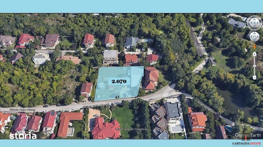Teren de 2070 mp, în Central