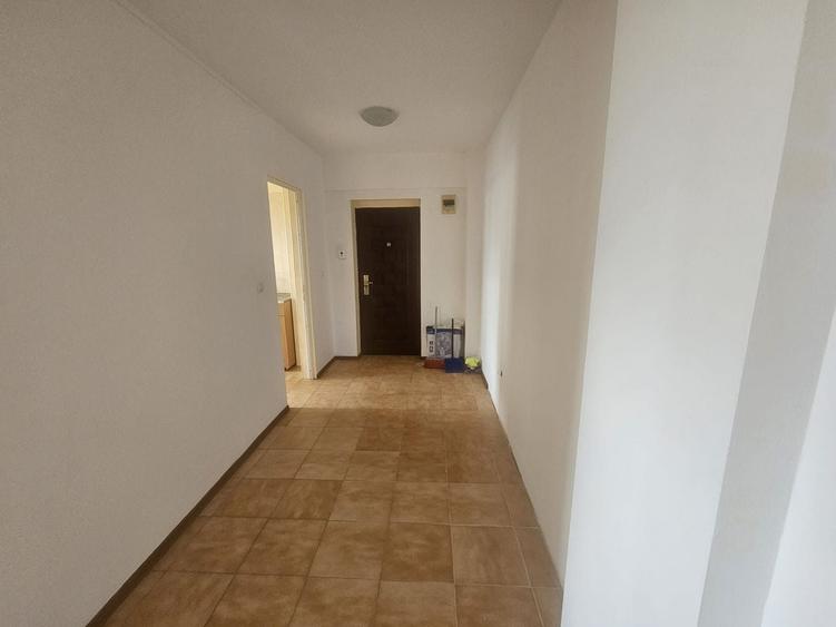 Garsonieră decomandată în Trivale