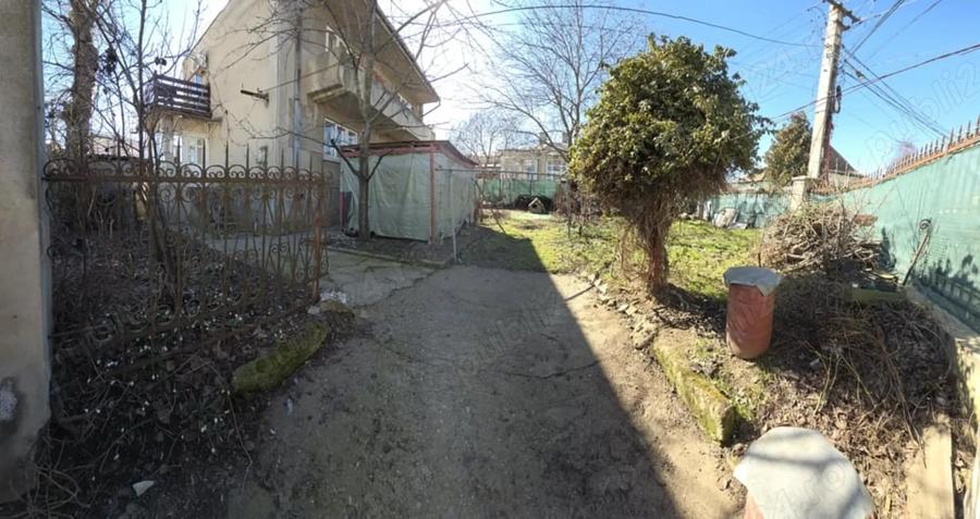 Casă cu 6 camere cu Teren 400 Mp în Babadag