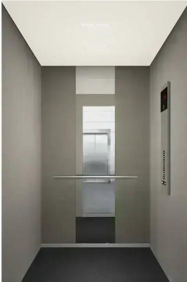 Apartament cu 3 camere decomandat în Vitan