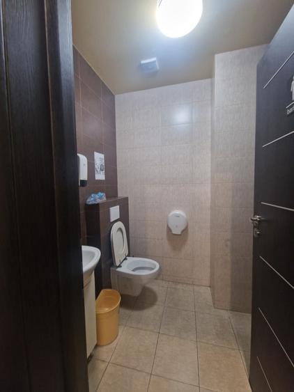 Spațiu comercial, de 250 mp, în Sud