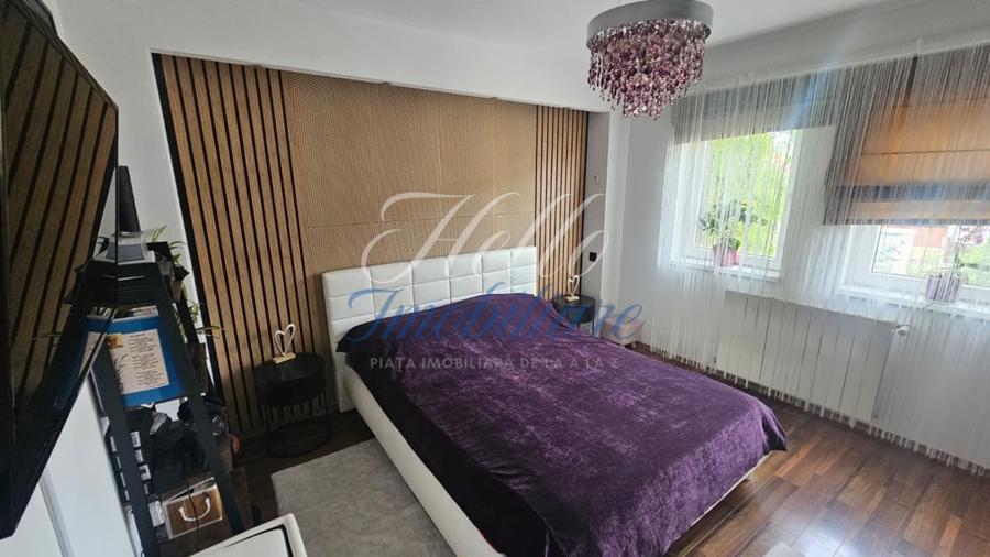 Apartament cu 3 camere semidecomandat în Florești