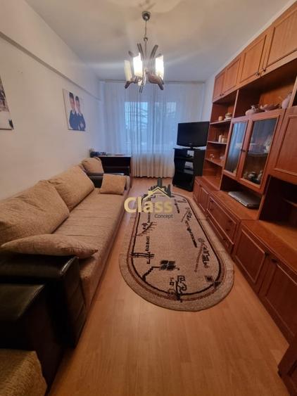 Apartament cu 3 camere decomandat, mobilat în Dâmbul Rotund