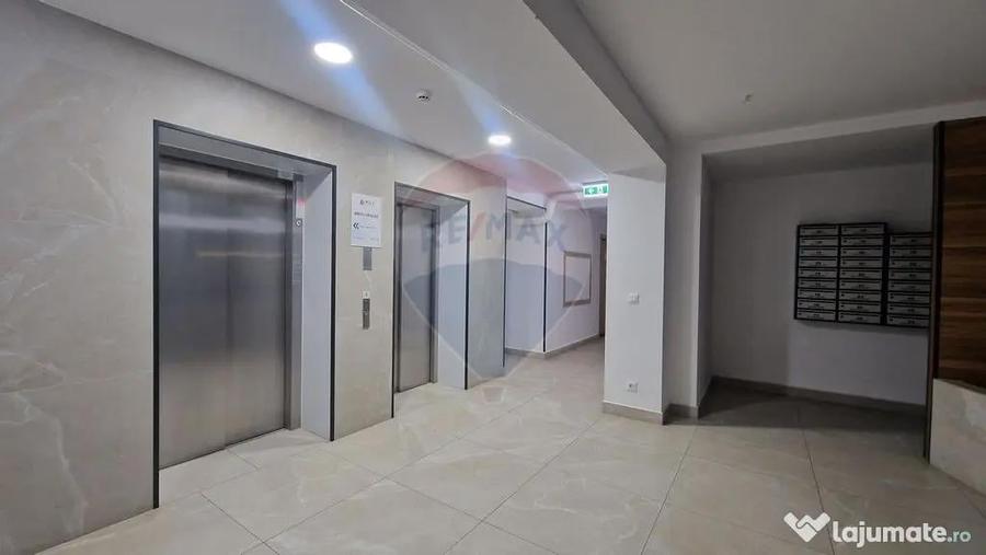 Apartament cu 3 camere decomandat în Theodor Pallady