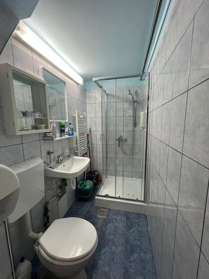 Apartament cu 2 camere semidecomandat, mobilat în Complex Studențesc