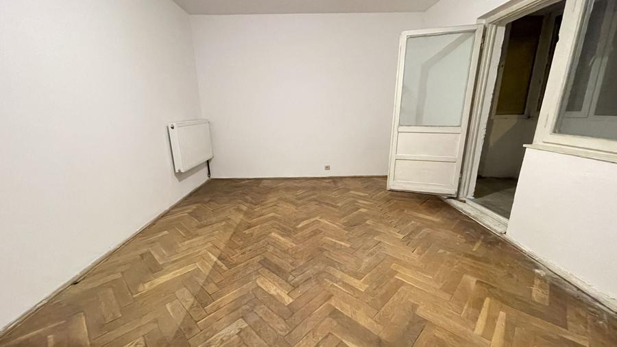 Garsonieră decomandată în Aradului