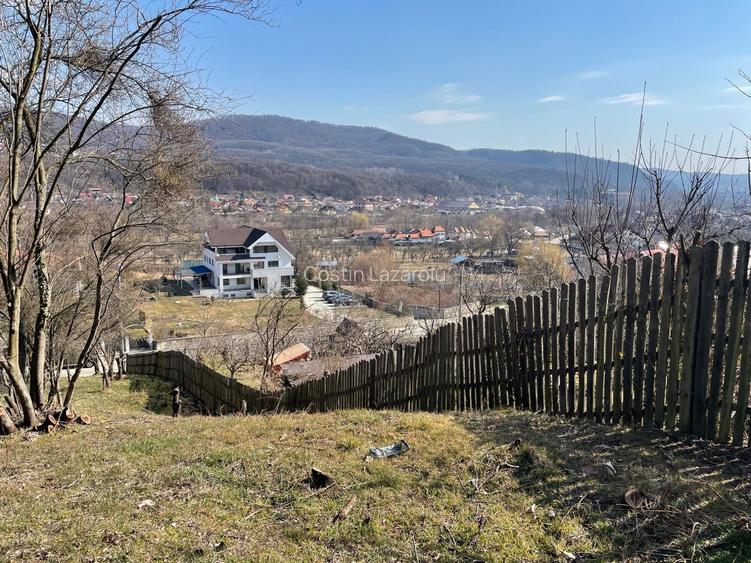 Teren intravilan 1.000 mp, Rm Valcea punct Buda, panorama deosebita, toate utilitatile