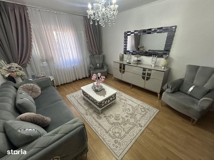 Apartament cu 3 camere decomandat, mobilat în Dacia