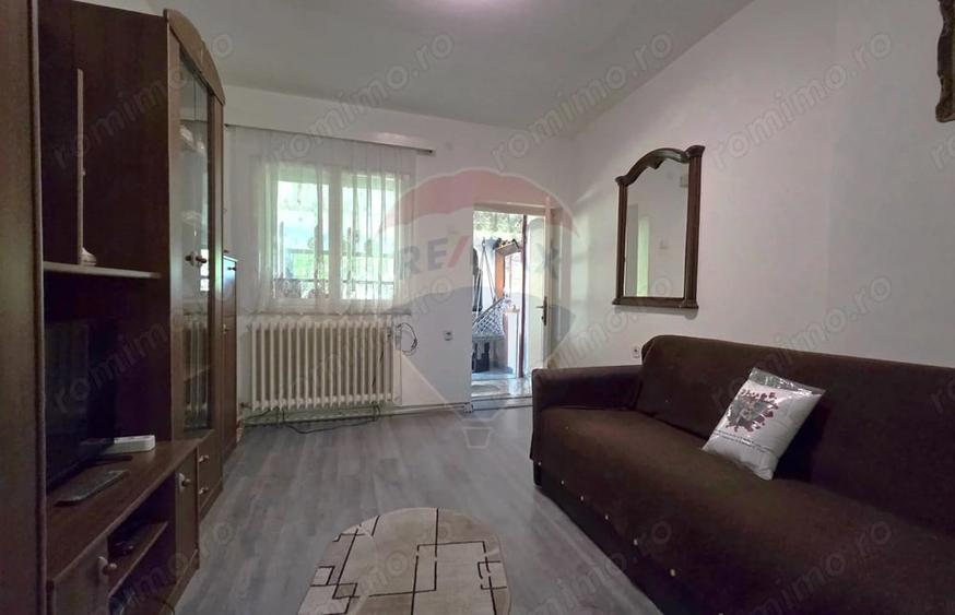 Casă cu 3 camere cu Teren 5800 Mp în Lechința