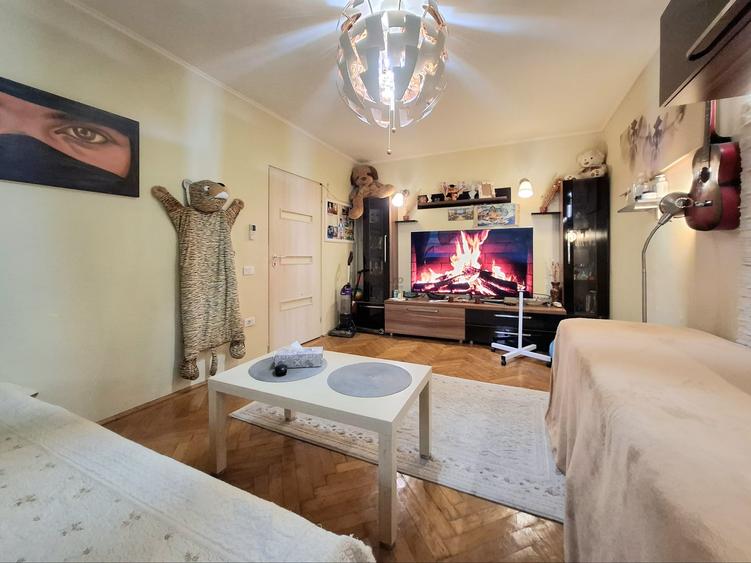 Apartament cu 3 camere decomandat, mobilat în Basarabia