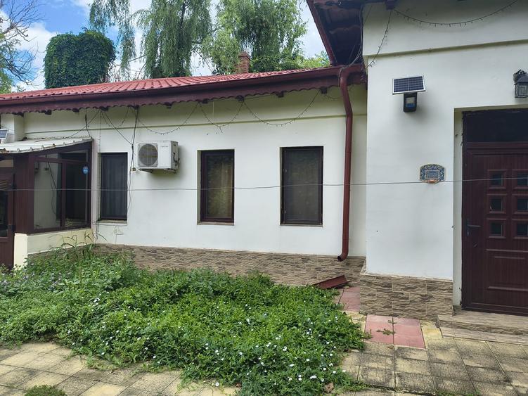 Teren Construcții intravilan de 1100 mp, în Dobroești