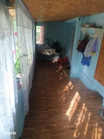 Casă cu 4 camere cu Teren 70 Mp în Călinești