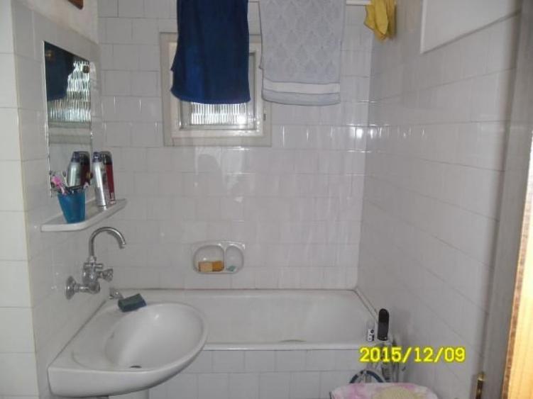 Apartament cu 4 camere semidecomandat în Intim