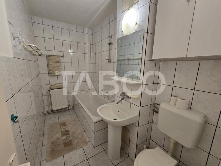 Apartament cu 3 camere decomandat, mobilat în Terezian