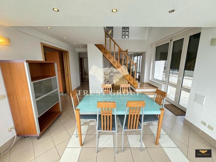 Penthouse cu 3 camere decomandat, mobilat în Clucerului