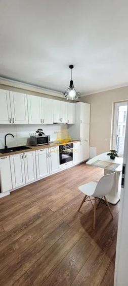 Apartament cu 2 camere semidecomandat, mobilat în Borhanci