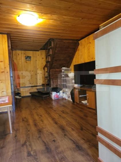 Casă individuală cu 6 camere cu Teren 1100 Mp în Vadu Negrilesei