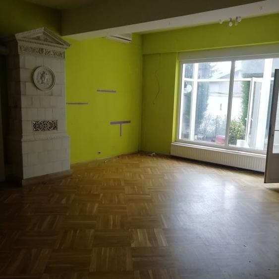 Casă cu 10 camere cu Canalizare în Băneasa